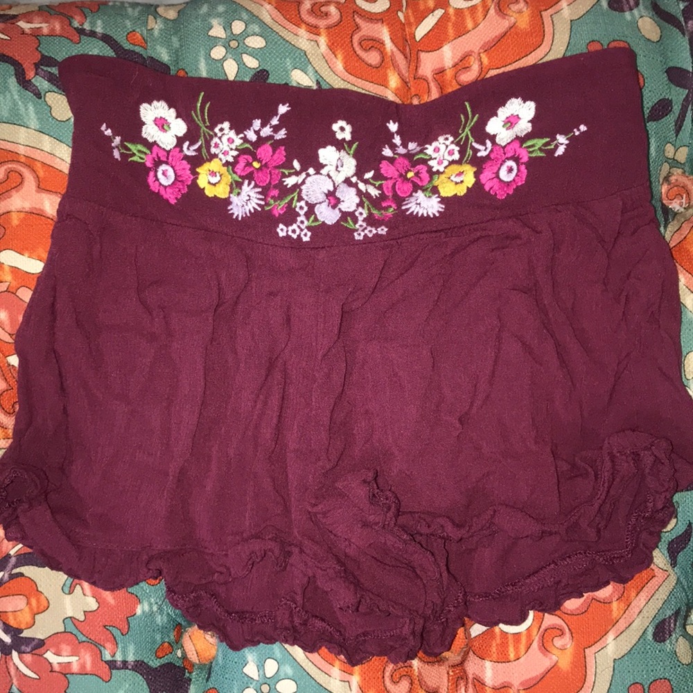 Flowery flowy shorts